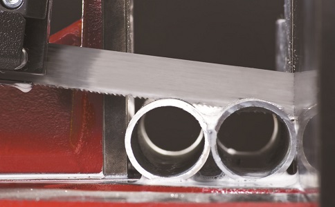 日喀则锯切金属材料时出现卡带锯条原因以及处理方法？